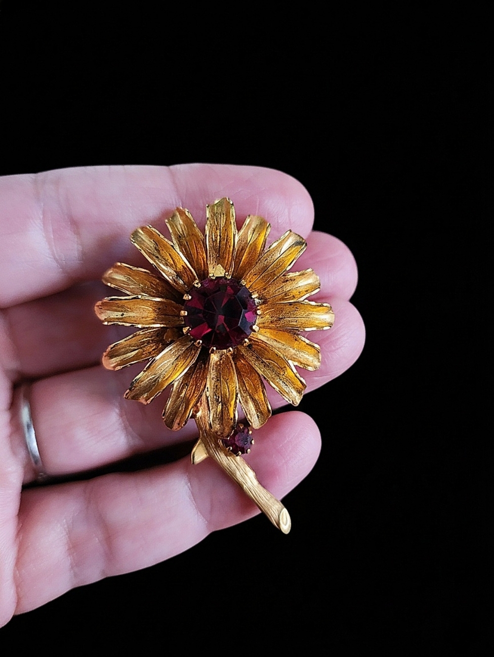 Vintage 1950's Flower Brooch - Picture 5 of 6